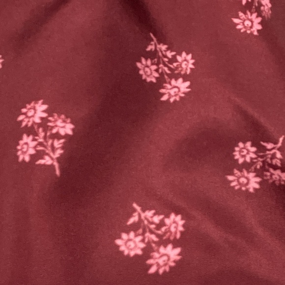 Universal Thread Pink and Burgundy Women's Sweater - Picture 3 of 3